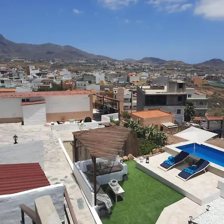 Casa Héctor Cabo Blanco
