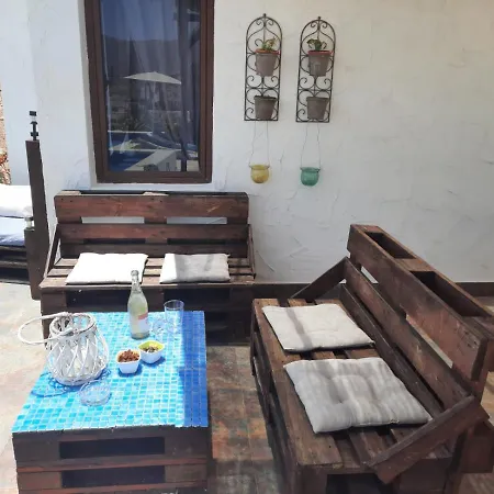 Casa Hector بيت للعطل *