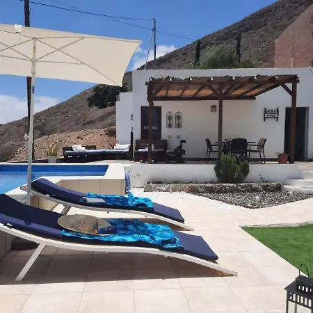 Casa Hector * Cabo Blanco